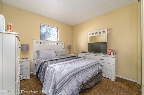 308 Sage Ct, Jackson Twp NJ 08527-4146 exterior