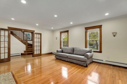 922 Furnace Brk Pkwy, Quincy MA 02169-2304 exterior