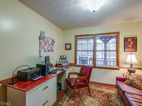 10 Kerrie Ct, Stockbridge GA 30281-5821 exterior