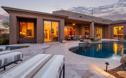 22843 54th St, Phoenix AZ  85054-7199 exterior