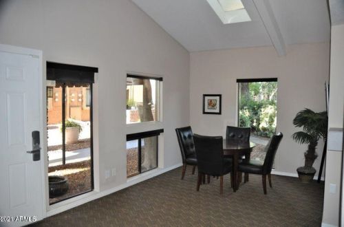 3825 Camelback Rd, Phoenix AZ  85018-2643 exterior