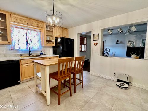 2908 Corrine Dr, Phoenix AZ 85029-1937 exterior