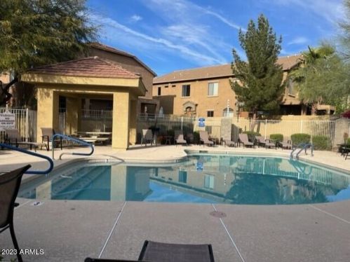 2150 Bell Rd, Phoenix AZ  85022-2940 exterior