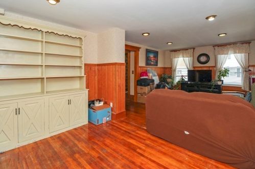 123 Locust St, New Bedford MA 02740-4506 exterior