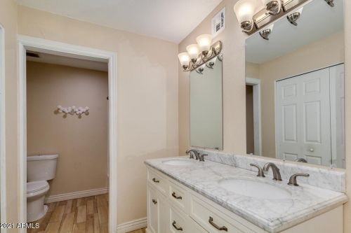 3202 Becker Ln, Phoenix AZ 85029-5140 exterior