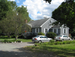 50 Alden Pl, Newton, MA 02465-1529