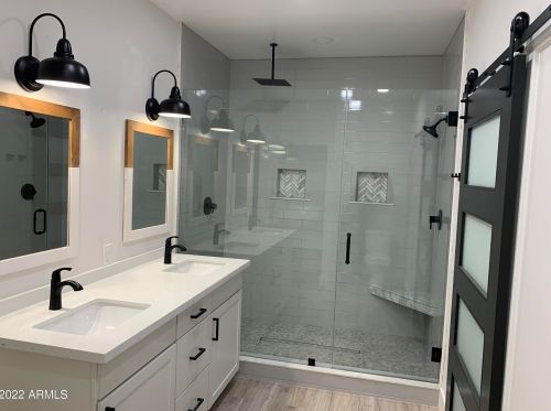 2022 22 Pl, Phoenix AZ 85042-8100 exterior