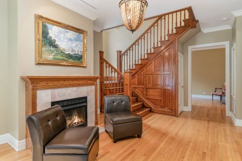 6940 34 St, Forest View IL 60402-3303 exterior