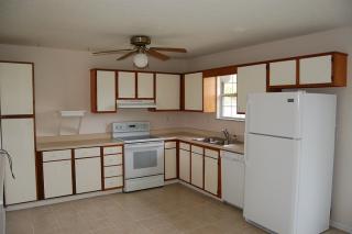 180 Big Oaks Dr, Louisville, KY 40229-3077