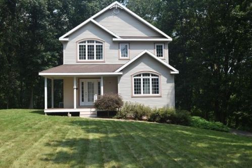 14 Lilac Ct, Acton, MA 01720-4406