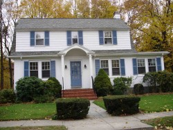 17 Stafford Rd, Newton, MA 02459-1818