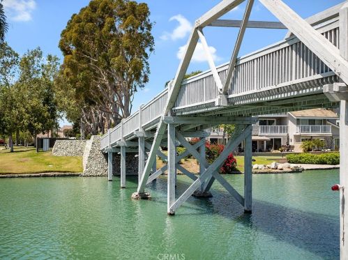 2 Bayfield, Irvine CA  92614-7907 exterior