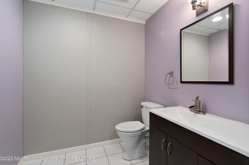 496 Ridgedale Ave, East Hanover NJ  07936-3006 exterior