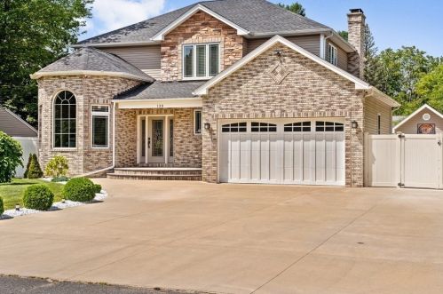 130 Senator Ave, Agawam, MA 01001-2131