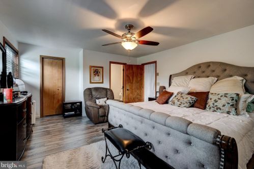 833 Boundary Rd, West Deptford NJ 08096-3614 exterior