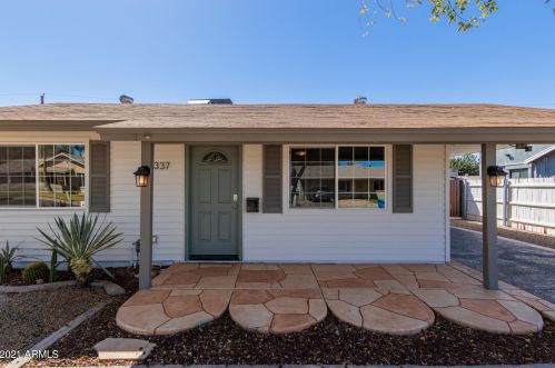 2337 Altadena Ave, Phoenix AZ 85028-1908 exterior