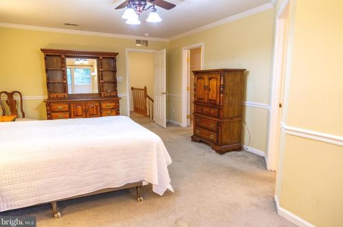 128 Mt Vernon Ct, West Deptford NJ 08096-6895 exterior