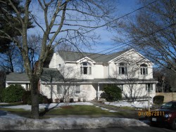 132 Rosalie Rd, Newton, MA 02459-3153