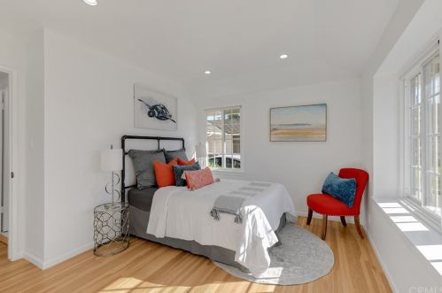 1431 Chalet Ave, Anaheim CA  92802-2146 exterior