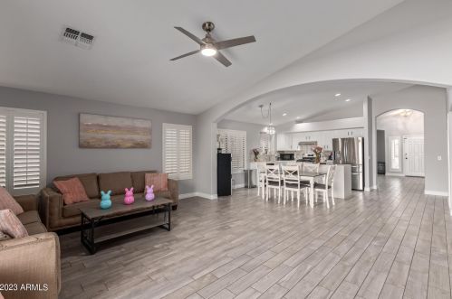 2310 Bent Tree Dr, Phoenix AZ  85085-4771 exterior