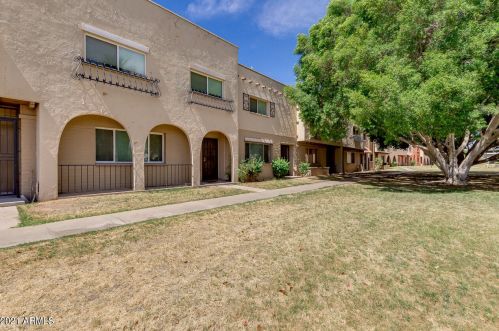 2903 Fairmount Ave, Phoenix, AZ 85016-6957