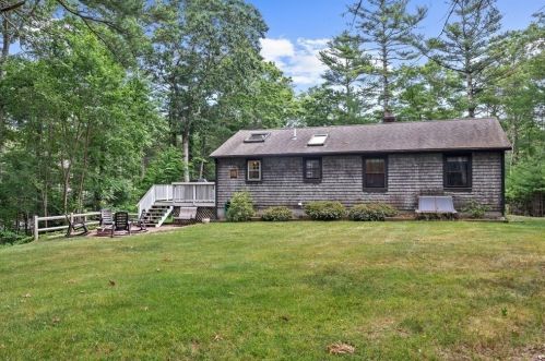 17 College Pond Rd, Plymouth MA  02360-3104 exterior