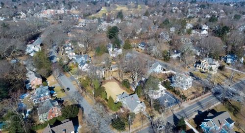 711 Chestnut St, Newton, MA 02468-2018