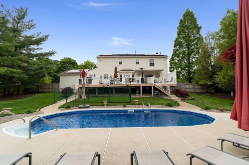 5 Mt Olive Ln, Jackson Twp NJ 08527-4835 exterior