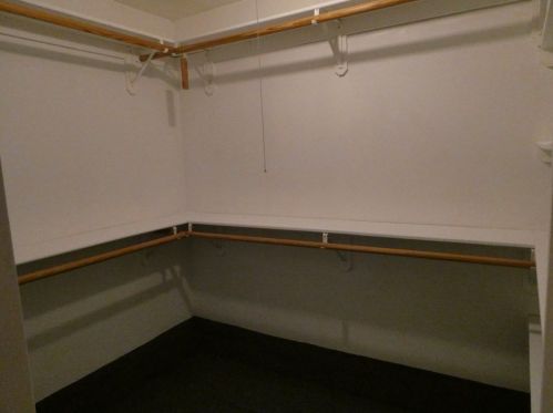 496 Nash Rd, New Bedford MA 02746-1827 exterior