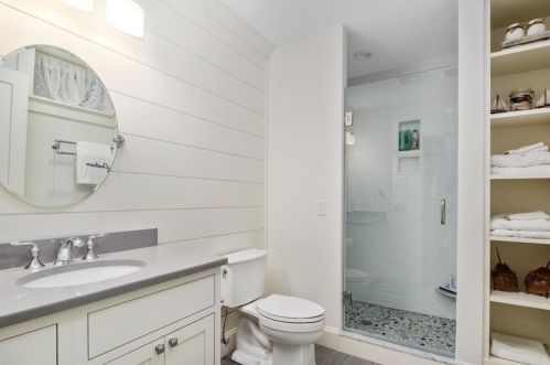 125 Seaview St, Chatham MA 02633-2330 exterior