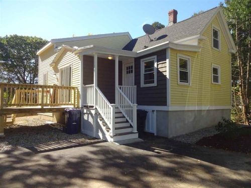 7 Hazel Ave, Dracut, MA 01826-3509