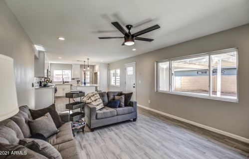 3155 Altadena Ave, Phoenix AZ 85029-3211 exterior