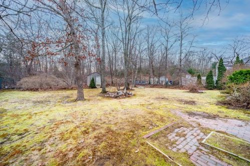 143 Rocky Hl Rd, Plymouth MA 02360-5501 exterior