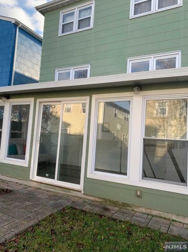519 Davis Ave, Kearny, NJ 07032-3601