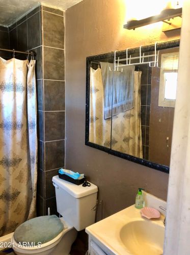 1620 65 Dr, Phoenix AZ 85043-5706 exterior