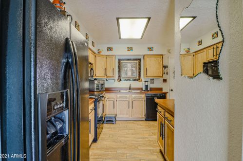 911 Campo Bello Dr, Phoenix AZ 85032-2051 exterior