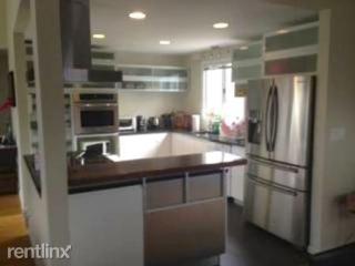 240 Old Farm Rd, Newton MA  02459-3459 exterior