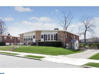 1108 Bingham St, Philadelphia PA  19115-3704 exterior