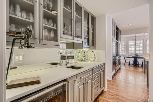 27 Glenmoor Dr, Englewood CO 80113-7115 exterior