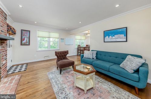 947 Locksley Ln, West Deptford NJ  08096-3121 exterior