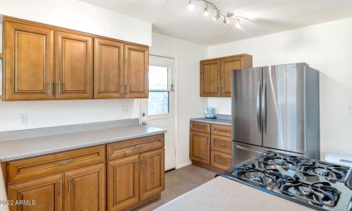 808 Cinnabar Ave, Phoenix AZ 85020-1736 exterior