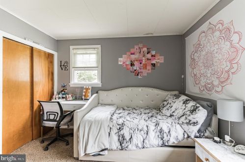 152 Spruce Ave, West Deptford NJ 08093-1118 exterior