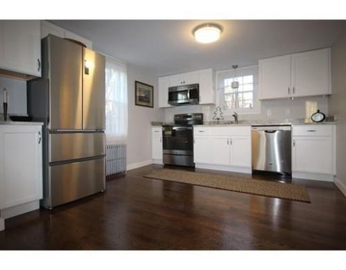 650 Jubilee Dr, Peabody, MA 01960-4057