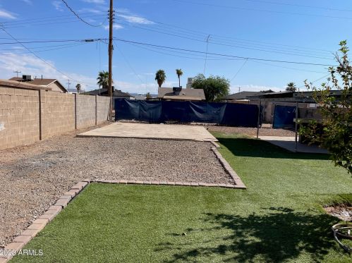 2411 Adams, Phoenix AZ 85034-1404 exterior