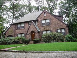 16 Caroline Park, Newton, MA 02468-1102