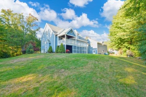 885 Randolph St, Canton MA 02021-1365 exterior