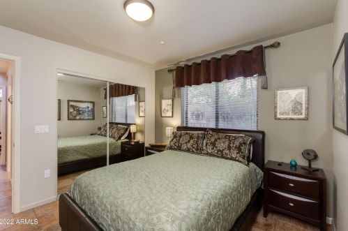 30 Beryl Ave, Phoenix AZ 85020-1536 exterior