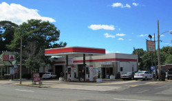 1169 Washington St, Newton, MA 02465-2121