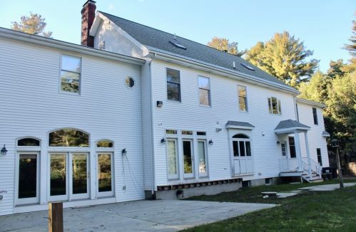 120 Myrtle St, Norfolk MA  02056-1303 exterior