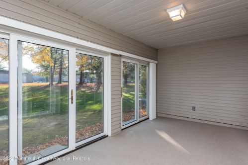 37 Boxwood Ter, Tinton Falls NJ 07701-6704 exterior